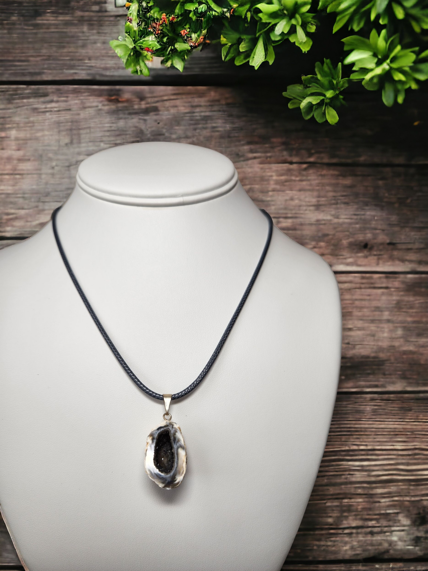 Tabasco Druzy Geode for inner stability & composure (More options available)