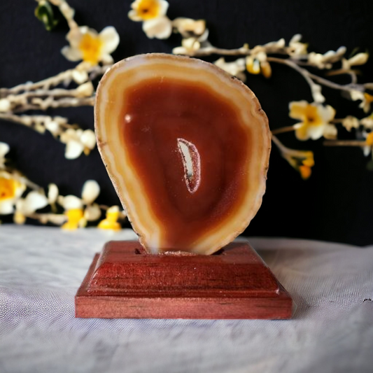 Agate Slice on Stand for protection & strength