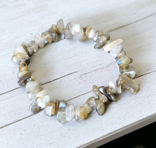 Labradorite Chip Stretch Bracelet for intuition & hope