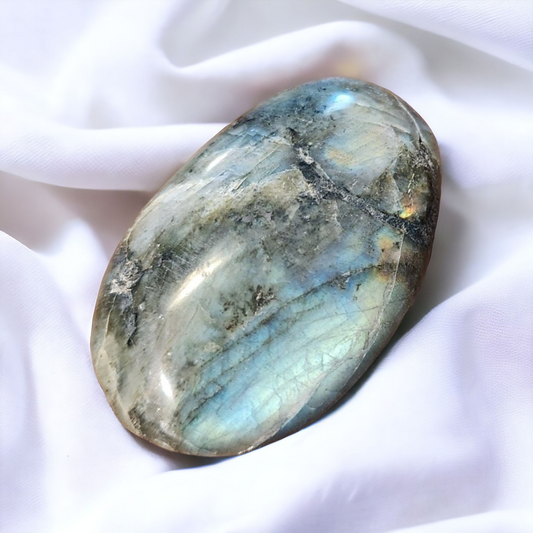 Labradorite Palm Stone for intuition & hope