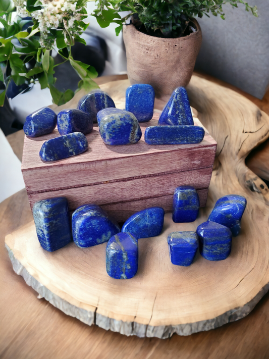 Lapis Lazuli for intuition & awareness