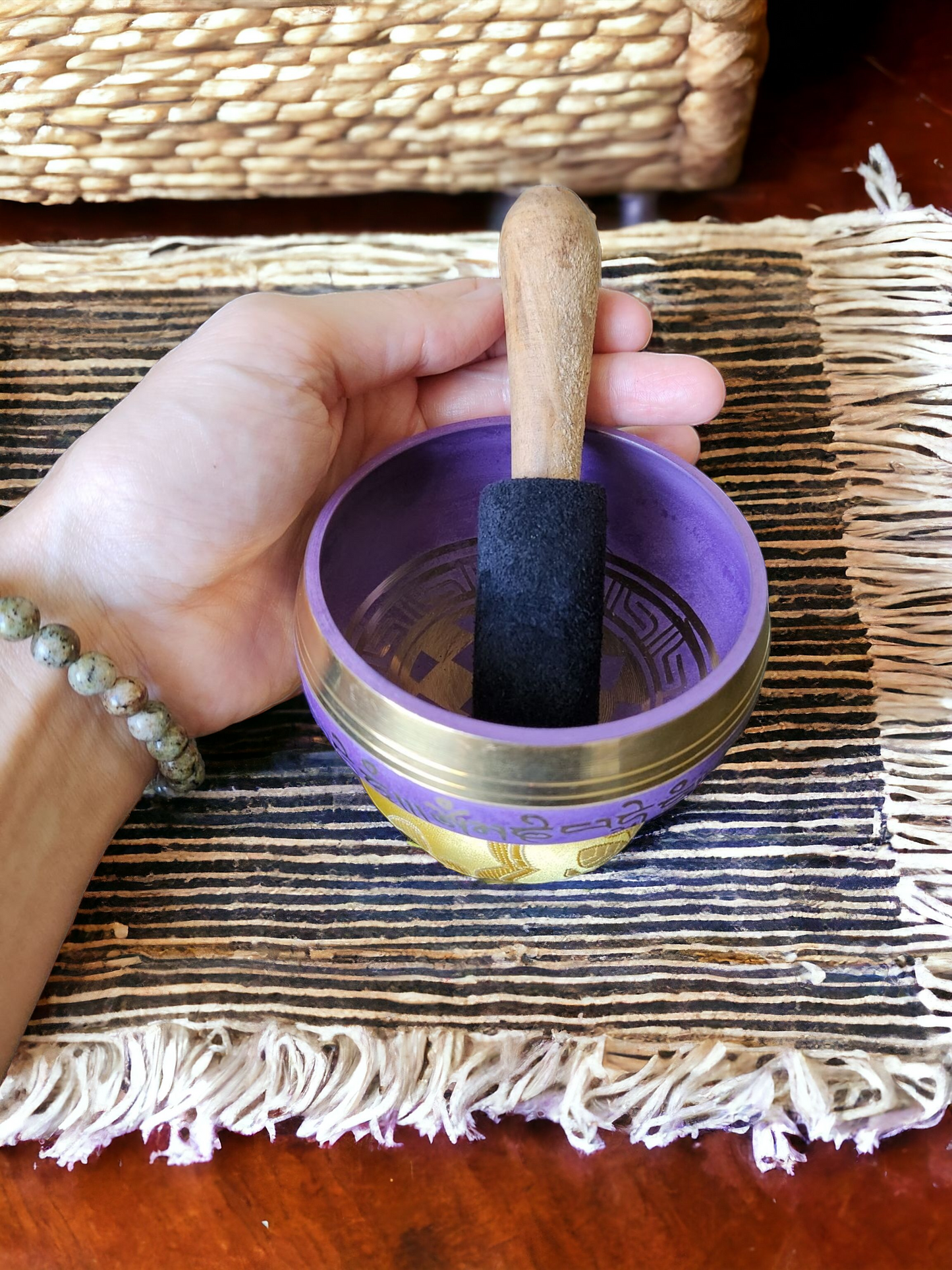 Singing Bowl for sound therapy & relaxation